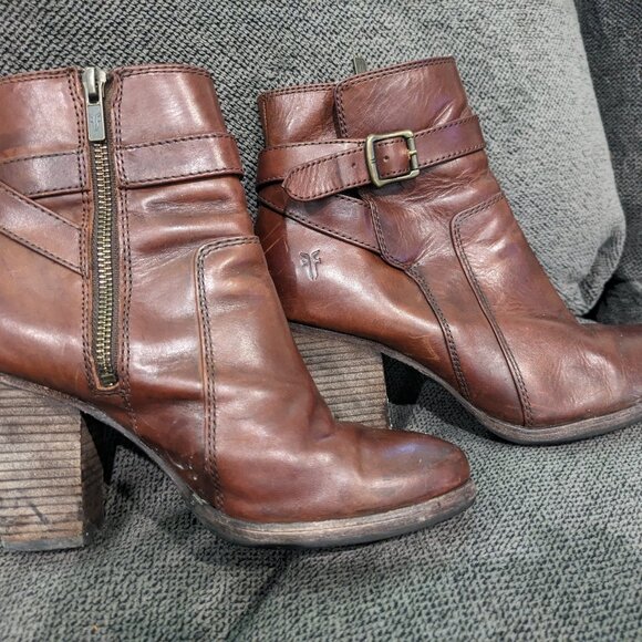 Frye Patty Riding Bootie Size 8M - Picture 15 of 16